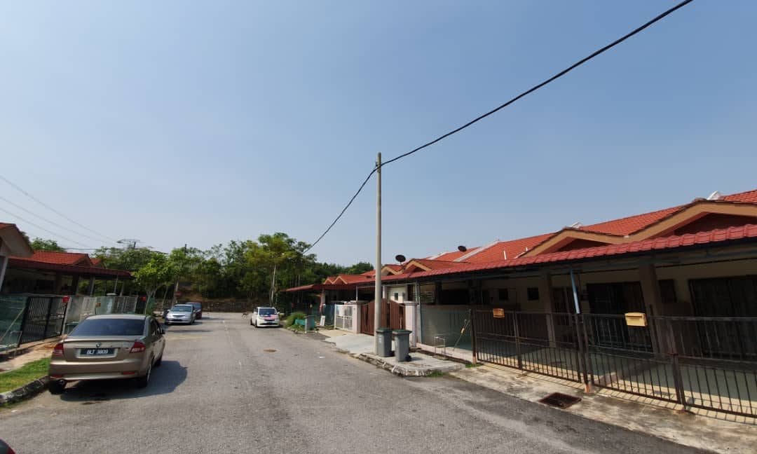 Taman Gadong Putra Labu Sendayan (3)