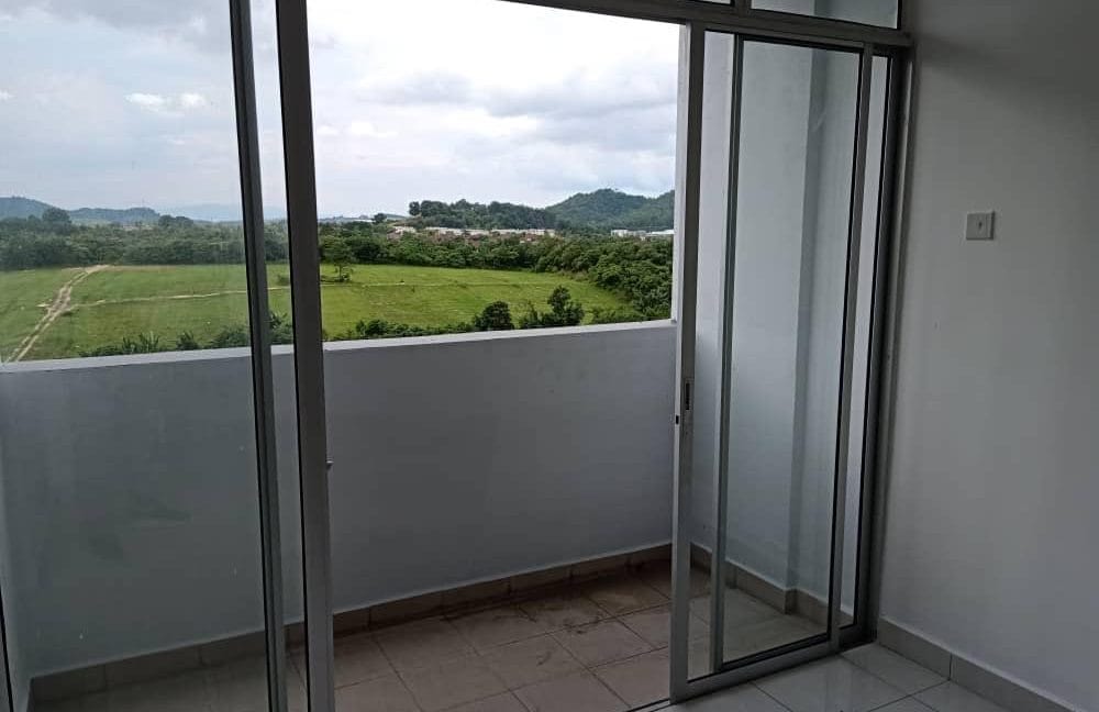 7570c15a-6d91-4f5a-9d5e-3d32c75dbc63