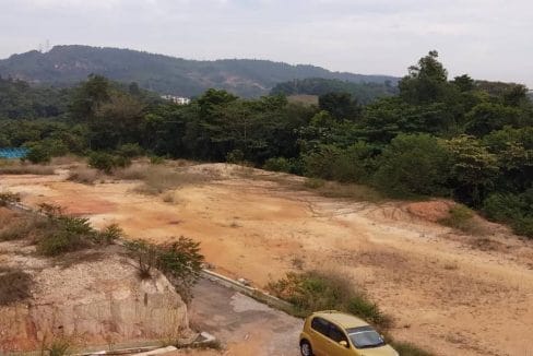 Banglo Lot Salak Tinggi