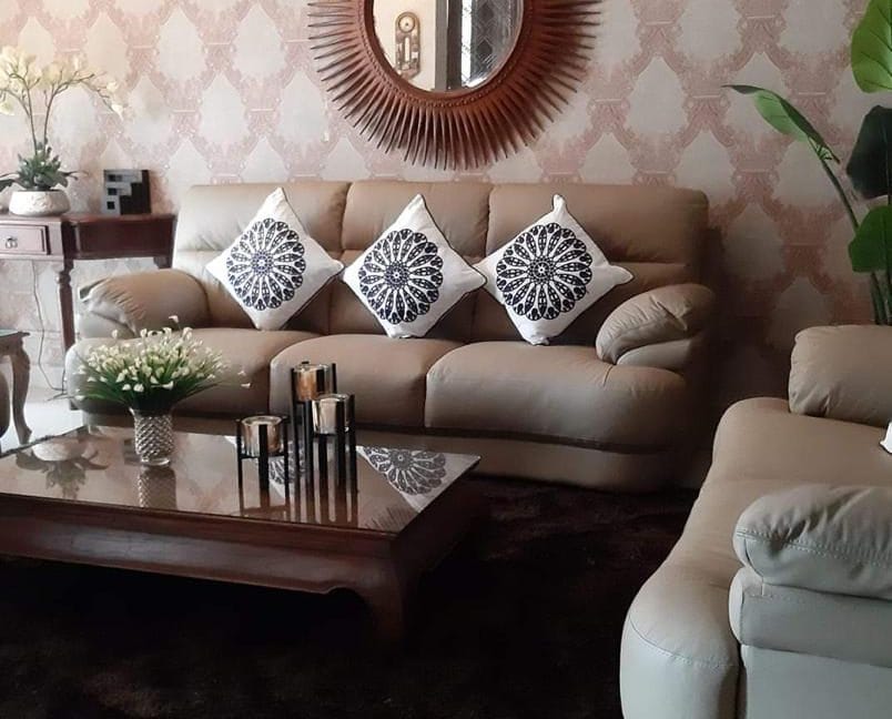 c1272721-c3b3-4c79-a186-7c5b9d68f0db