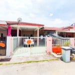 House BUKIT SETONGKOL TAMAN CENDERAWASIH INDAH KUANTAN