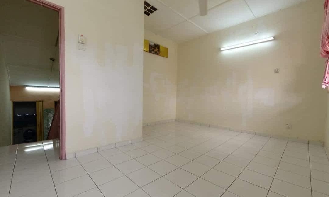 63b11cd0-5738-4ee9-86d6-56139370c871