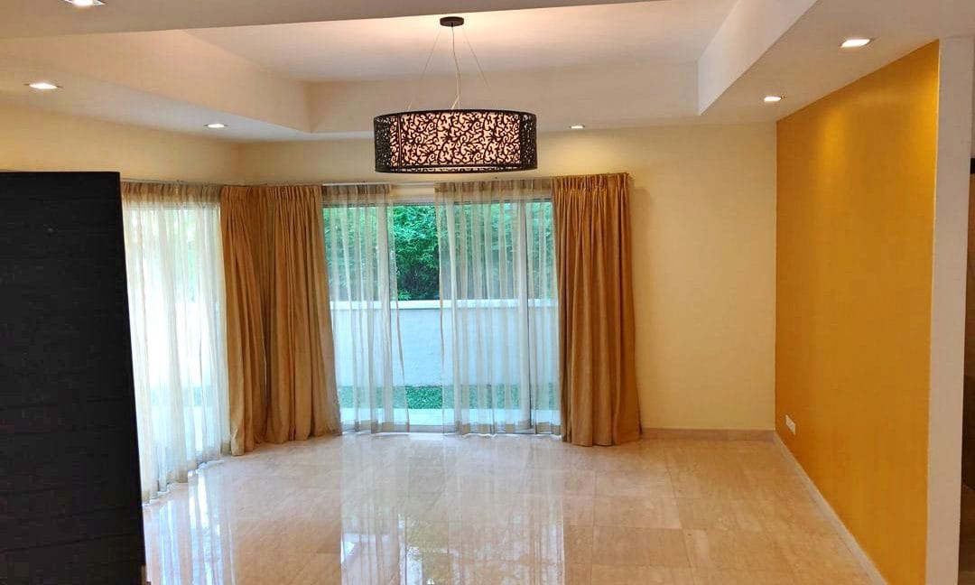 52a8fb18-abd6-4451-af16-c222f3931a1a