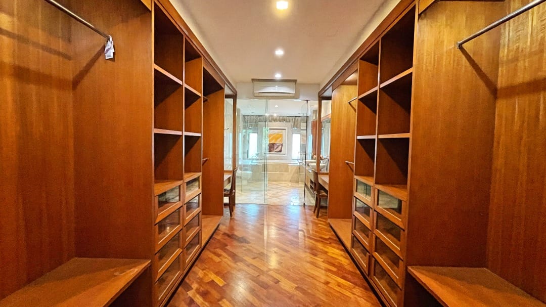 68f3d805-d49d-4f56-9346-7332e156cf5b