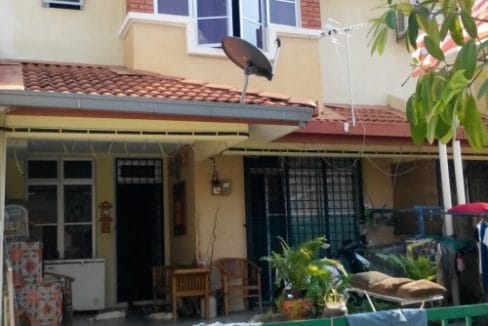 House Cenderawasih Bandar Enstek