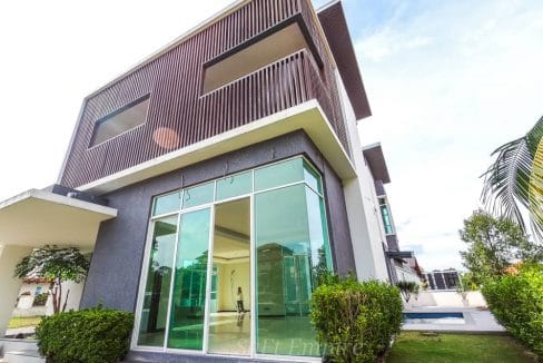 Bungalow Jalan Menara Bukit Jelutong