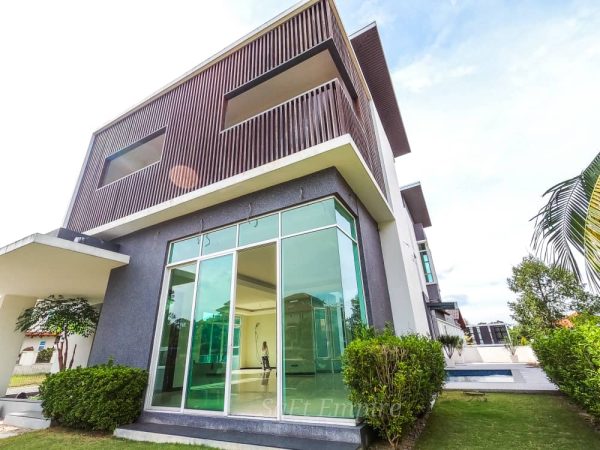 Jalan Menara Bukit Jelutong
