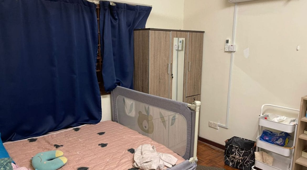 d2780ae7-f4fc-477f-8f12-7921caf8e3aa