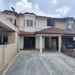 House Saujana Utama Sungai Buloh