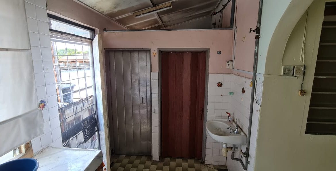 d33805f2-b3dc-47a5-bb5d-f5e6dc2b0702