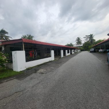 Tepi Jalan Anak Bukit