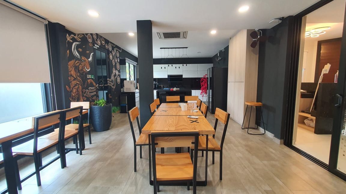 b74d4135-de19-4e1d-80ee-83c084e0ffb8