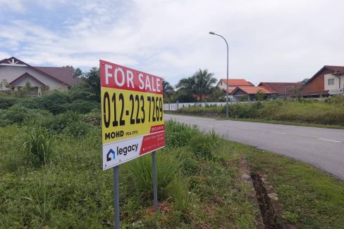 Tanah Lot Banglo Laman Jasmin Kota Seriemas