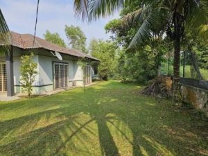 Bungalow Bukit Beruntung Golf