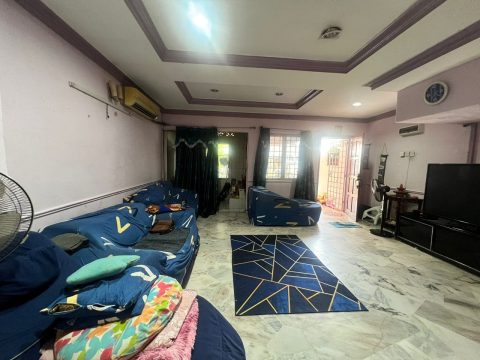 House Taman Puchong Intan