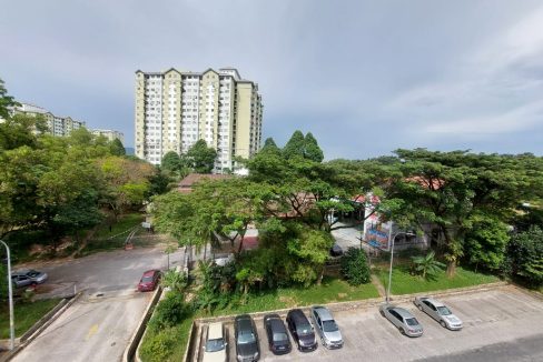 House Gugusan Dahlia Kota Damansara