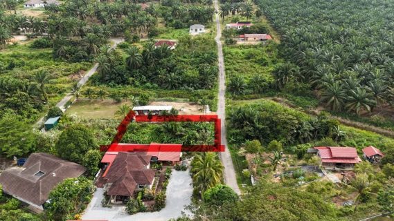 Lot banglo Lipat Kajang