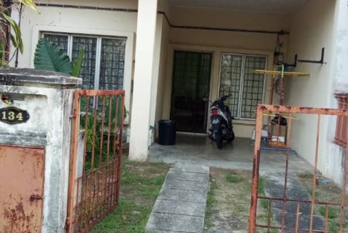 Jalan Adenium Bukit Beruntung