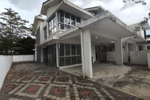 Naza TTDI Dhania Kajang